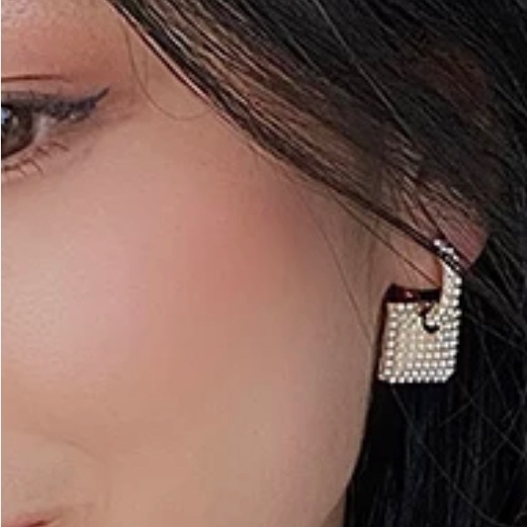 Freshwater Pearl Dangle Hoop Earrings - Picture 4 of 5